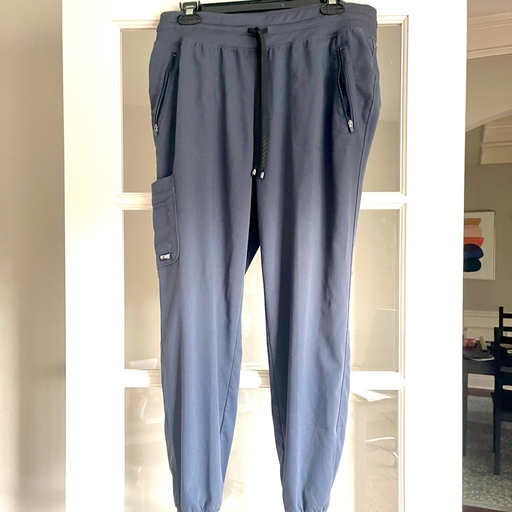 Grey’s Anatomy by Barco Men’s scrub pants